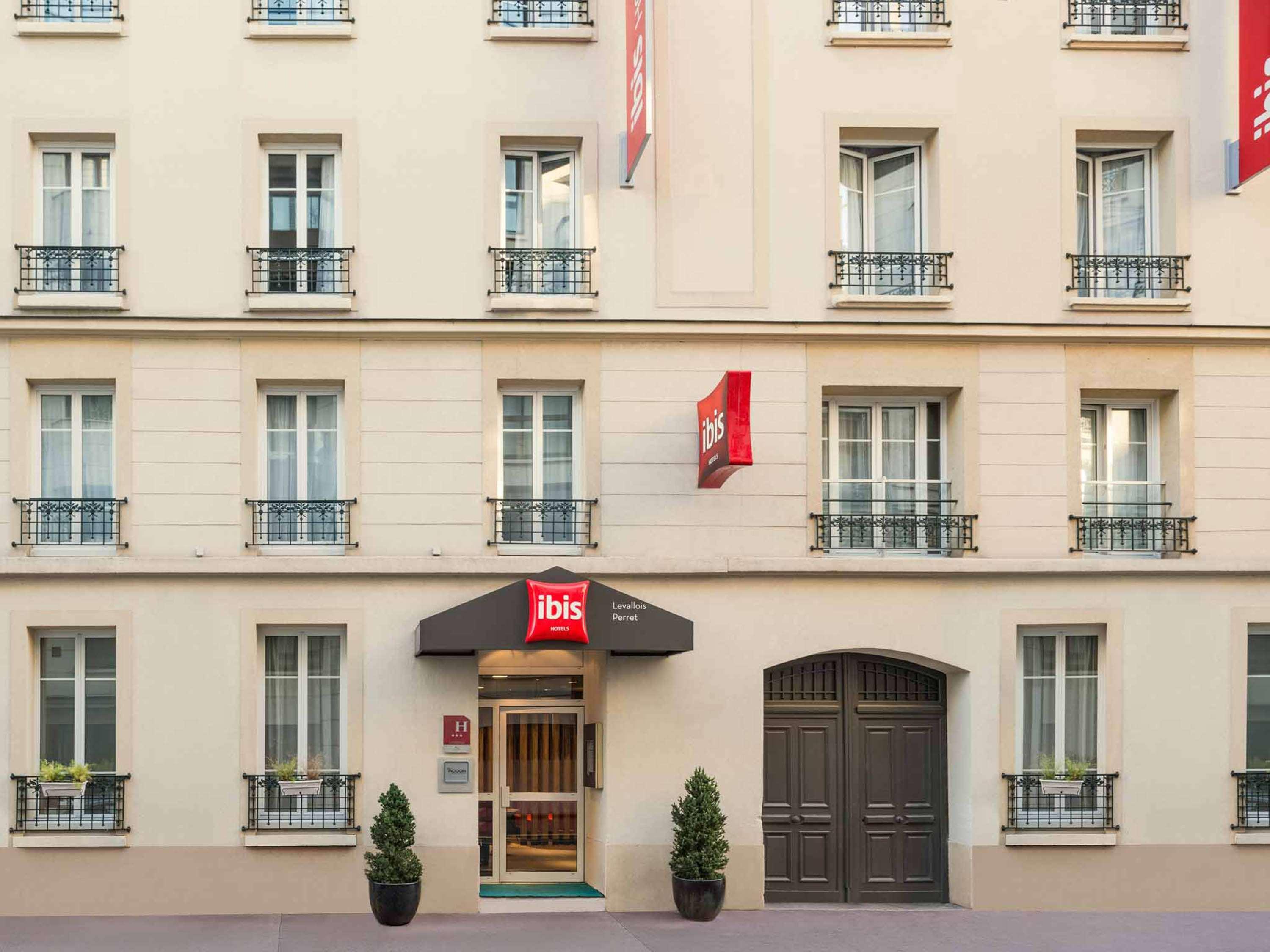 ไอบิส เลอวัลลัว แปร์เรต์ Hotel ลูวาลัวเปแรต์ ภายนอก รูปภาพ