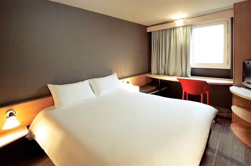 ไอบิส เลอวัลลัว แปร์เรต์ Hotel ลูวาลัวเปแรต์ ภายนอก รูปภาพ
